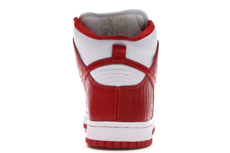 Nike SB Dunk High x Supreme 'Rojo'